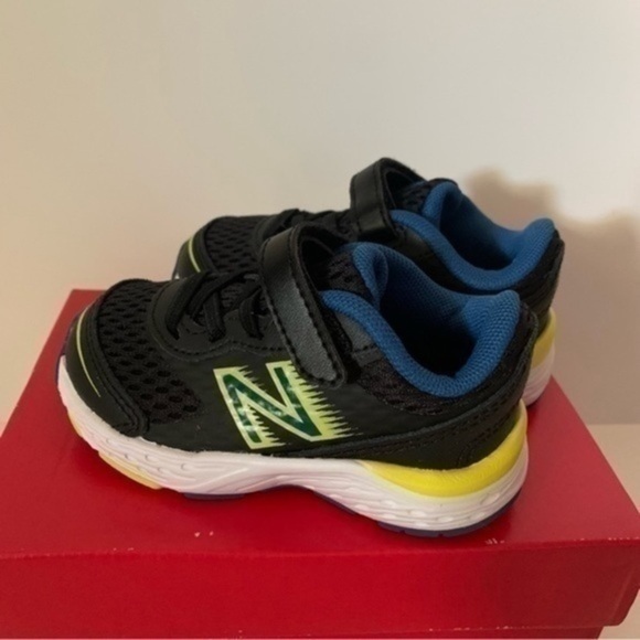 NIB. NEW BALANCE Kids’ 680 Athletic Sneaker - Picture 5 of 7